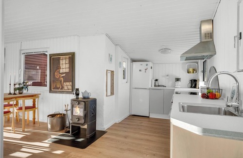 Ronbjerg House | Cozy holiday home with modern facilities close to the water.