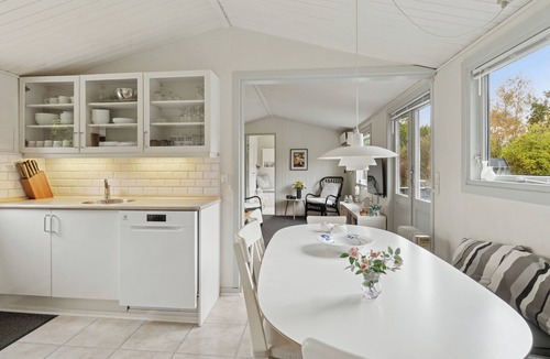 Hoensinge House | Cozy holiday home with sauna and hot tub