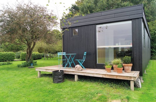 Hejlsminde Strand House | Cozy holiday home with views near the beach