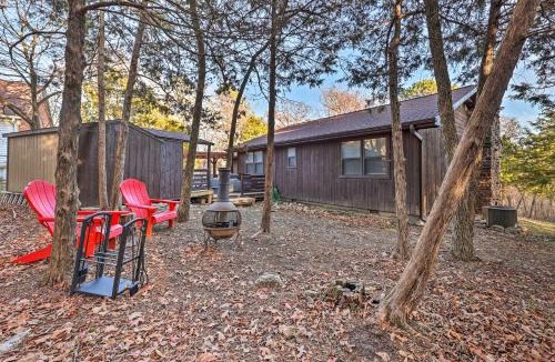 Eureka Springs House | Cozy Holiday Island Home: Hot Tub + Chiminea!