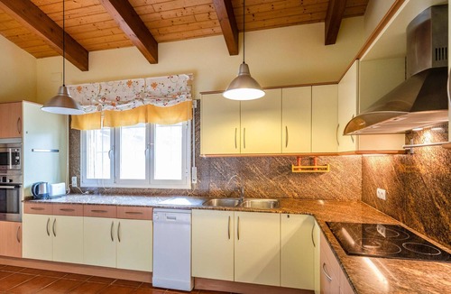 L'Hospitalet de l'Infant House | Cozy home in Hospitalet De L´Infant