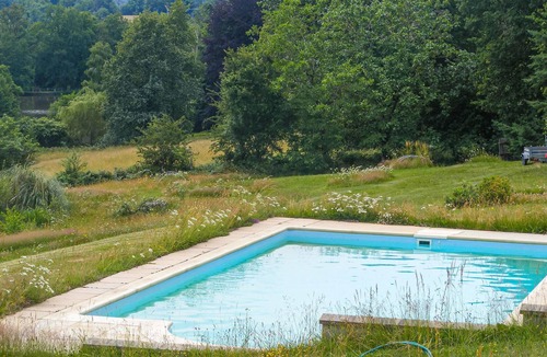 Saint-Hilaire-les-Places House | Cozy home in St-Hilaires-les-Places
