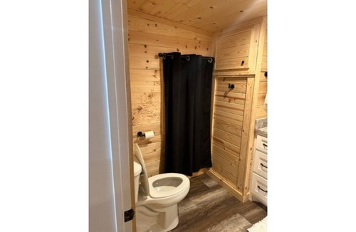 Tishomingo House | Cozy home- 5 mins from state park!