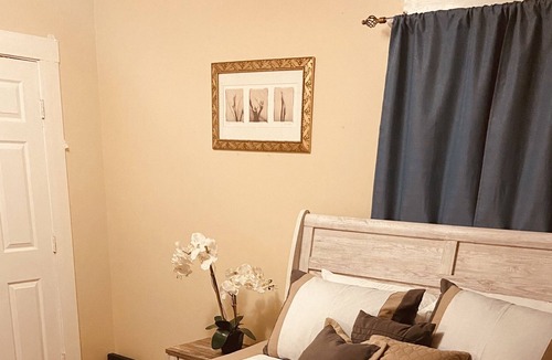 Lawrence House | Cozy - Home Away from Home