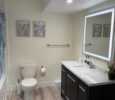 Amherstview Apartment | Cozy Home Away from Home