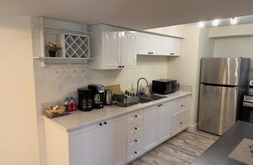 Amherstview Apartment | Cozy Home Away from Home