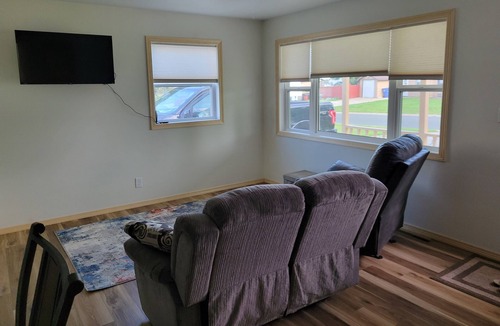 Scottsbluff House | Cozy home away from home