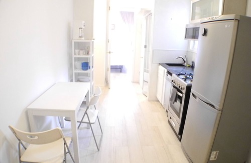 Hunters Point Apartment | Cozy Home Away from Home in New York City