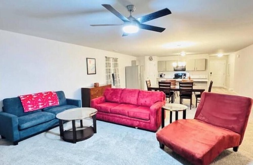 Southport House | Cozy Home Away in Southport!