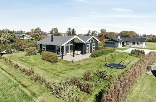 Snedsted House | Cozy Home By Limfjord With Bathing Jetty