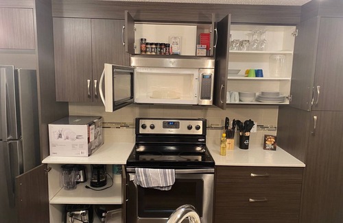 Auburn Bay Condo | Cozy home