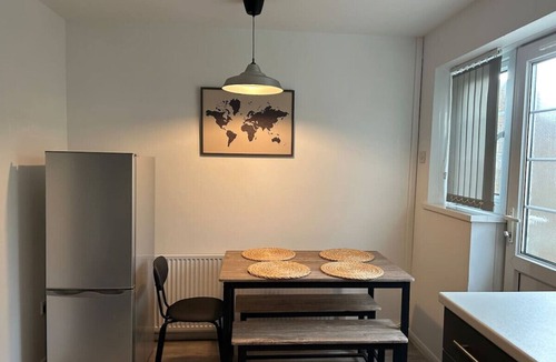 Atlantic Wharf House | Cozy Home | Central | parking