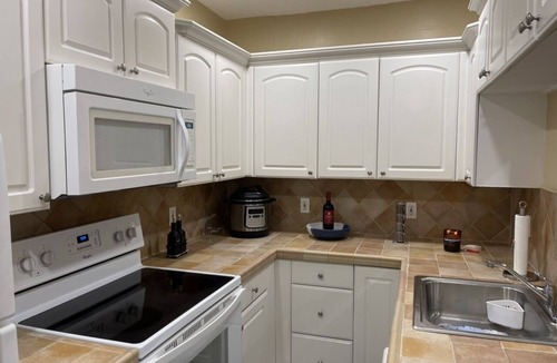 West Little Havana House | Cozy home, centrally located!