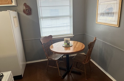 Tulsa House | Cozy home close to all Tulsa has to offer. Pet Friendly! Fenced back yard