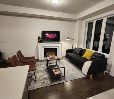 Kitchener House | Cozy Home for 10 people