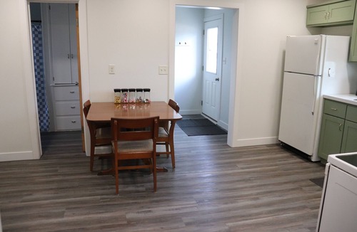 Hull House | Cozy Home for 4