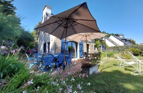 Saint-Gildas-de-Rhuys House | Cozy home in Saint-Gildas-de-Rhuys with WiFi