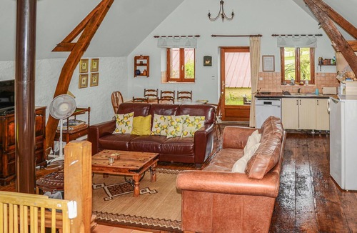 Savigne-sous-le-Lude House | Cozy home in Savigne-sous-le-Lude