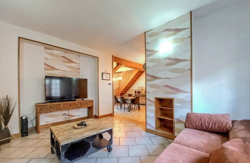Grand-Fort-Philippe House | Cozy home in Grand-Fort-Philippe with WiFi