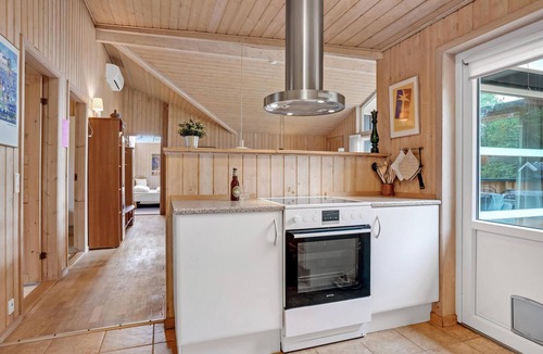 Skram House | Cozy home in ålbæk with sauna