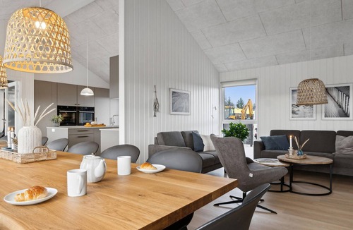 Aalbaek House | Cozy home in ålbæk with sauna