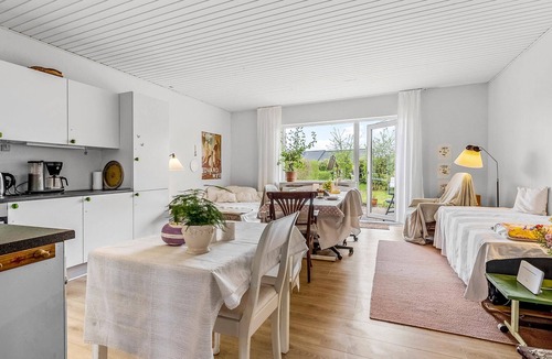 Arslev House | Cozy home in årslev with WiFi