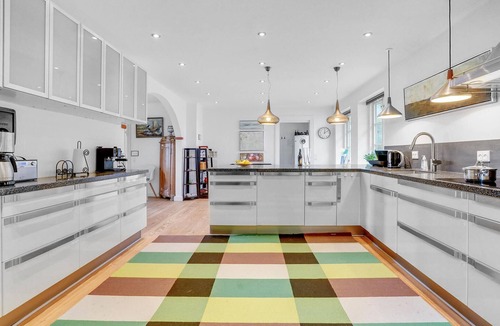Aabenraa House | Cozy home in Aabenraa with kitchen
