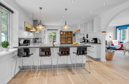 Aabenraa House | Cozy home in Aabenraa with kitchen