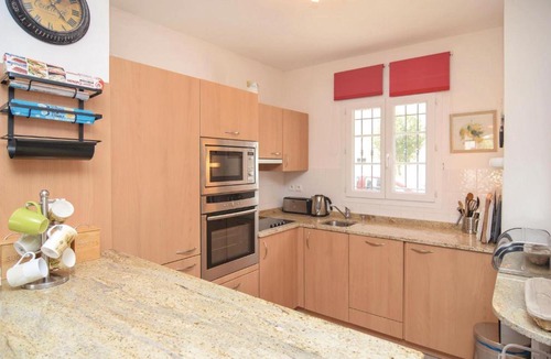 Aigues-Mortes House | Cozy Home In Aigues-mortes With Wifi