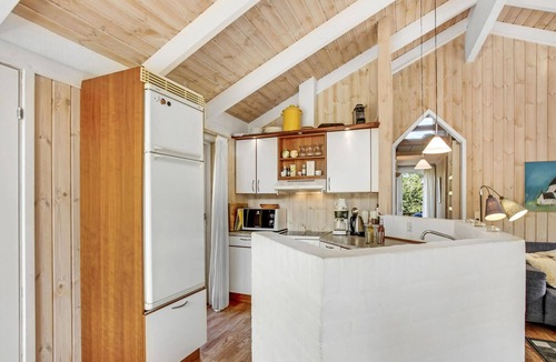 Sandkaas House | Cozy home in Allinge with kitchen