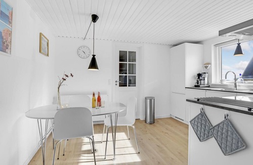 Tejn House | Cozy home in Allinge with sauna