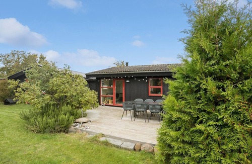 Maribo House | Cozy home in Askø with WiFi