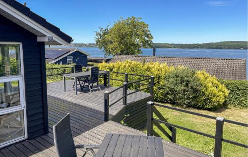 Andkær Vig House | Cozy Home In Børkop With House Sea View