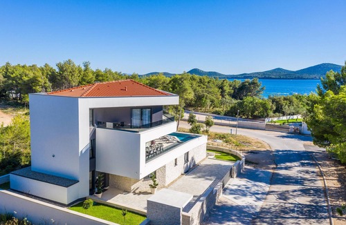 Biograd na Moru House | Cozy home in Biograd na moru with sauna
