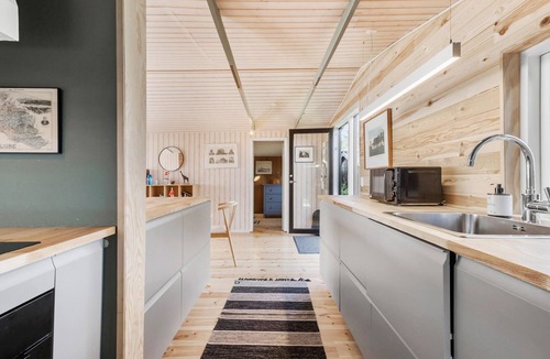Bjert House | Cozy home in Bjert with house sea view
