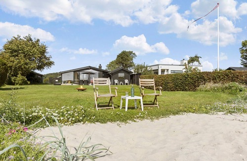 Bjert House | Cozy home in Bjert with house sea view