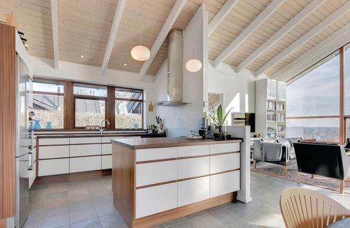 Bjert House | Cozy home in Bjert with WiFi