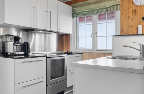 Bjert House | Cozy home in Bjert with WiFi