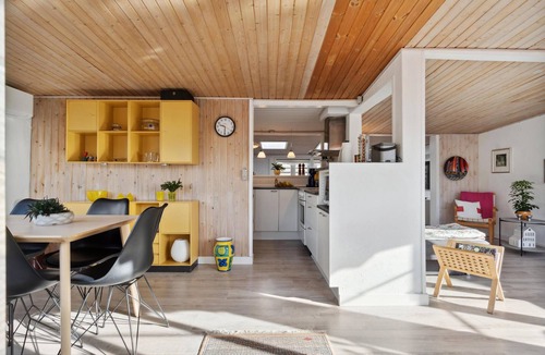Bjert House | Cozy home in Bjert with WiFi