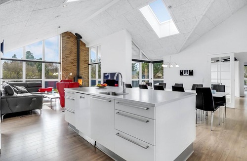 Blavand Strand House | Cozy home in Blåvand with sauna