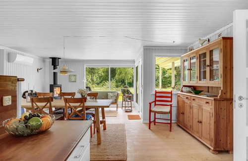 Ho House | Cozy home in Blåvand with kitchen