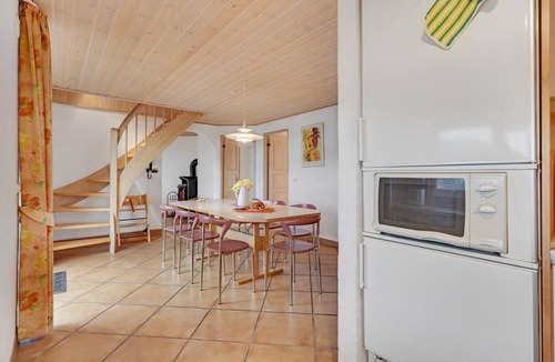 Blavand Strand House | Cozy home in Blåvand with sauna