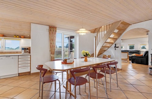 Blavand Strand House | Cozy home in Blåvand with sauna