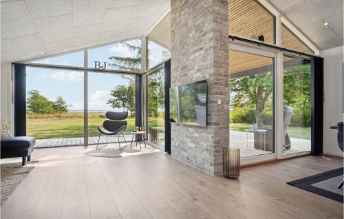Ho House | Cozy Home In Blåvand With Kitchen