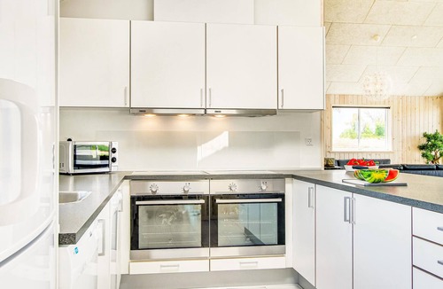 Bogense House | Cozy home in Bogense with sauna