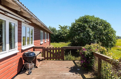 Bogense House | Cozy home in Bogense with sauna