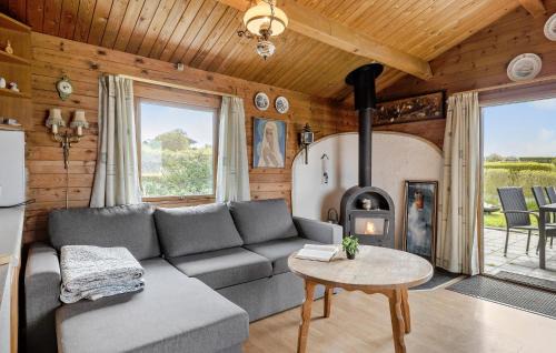 Skastrup Strand House | Cozy Home In Bogense With Wifi