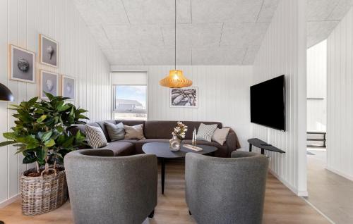 Skastrup House | Cozy Home In Bogense With Sauna