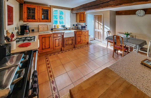 Bonnemain House | Cozy home in Bonnemain with WiFi
