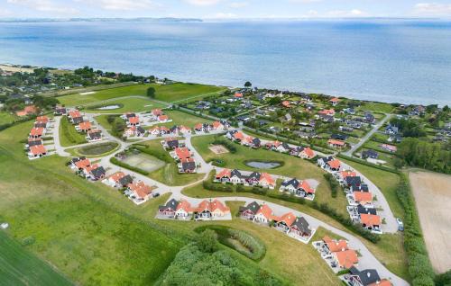 Middelfart House | Cozy Home In Brenderup Fyn With Wifi